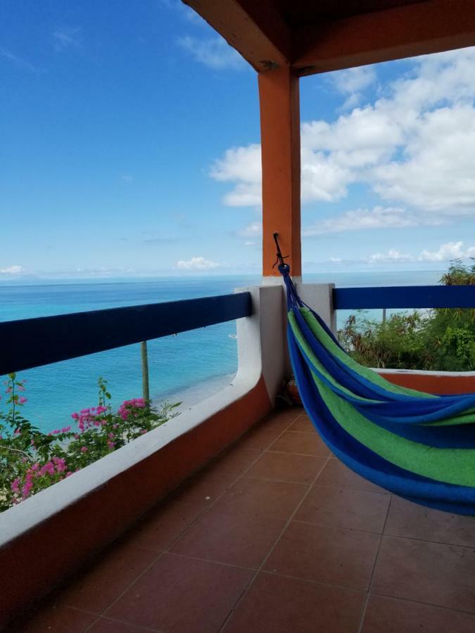 Orrie'S Beach Bar And Hotel Crab Hill Экстерьер фото